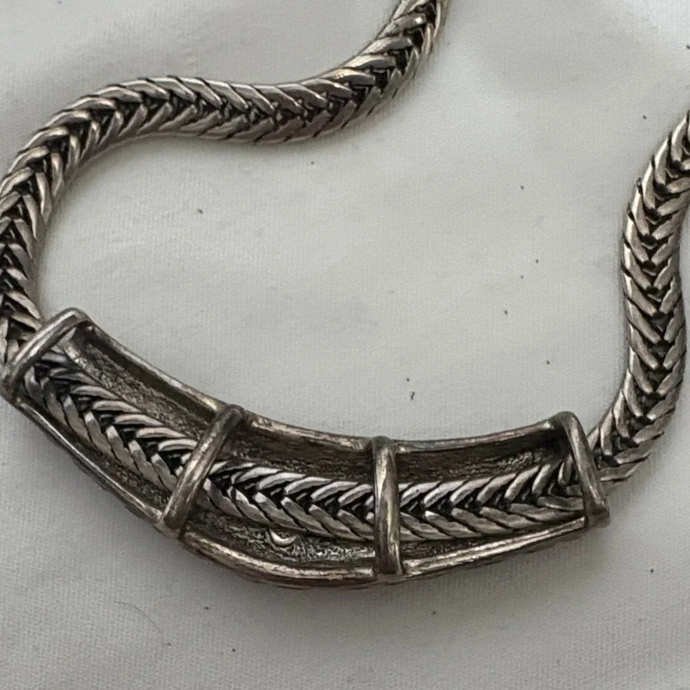 Premier Designs Retired Silver Necklace Set with Cream Accents - Picture 10 of 10